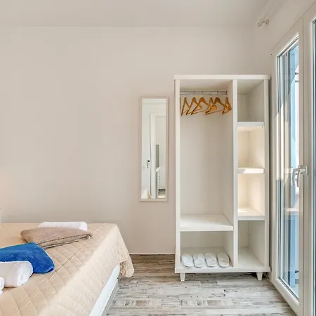 Ippocampos Seaside Serenity - Unwind At Paros Poolside Retreats Appartement Alikí