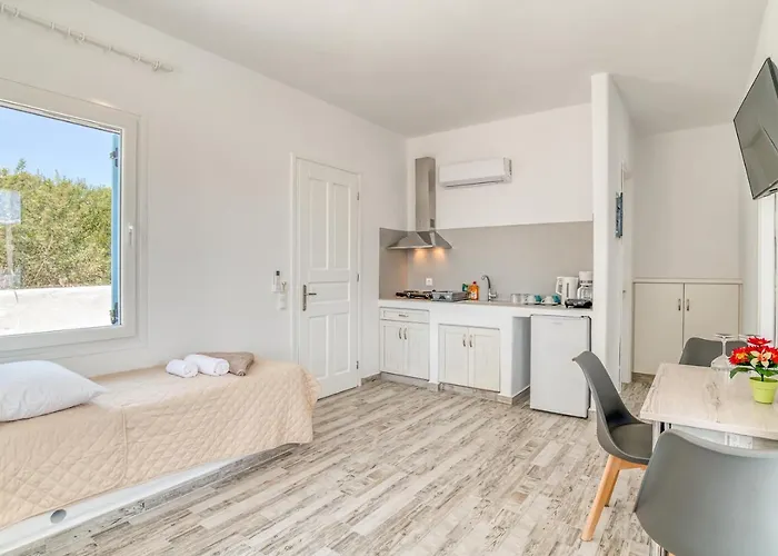 Lägenhet Ippocampos Seaside Serenity - Unwind At Paros Poolside Retreats *