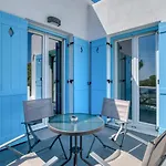 Ippocampos Seaside Serenity - Unwind At Paros Poolside Retreats Apartmán Alikí