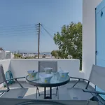 Ippocampos Seaside Serenity - Unwind At Paros Poolside Retreats Apartamento *