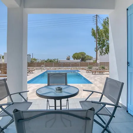 Ippocampos Seaside Serenity - Unwind At Paros Poolside Retreats Apartment