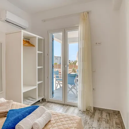 Lägenhet Ippocampos Seaside Serenity - Unwind At Paros Poolside Retreats