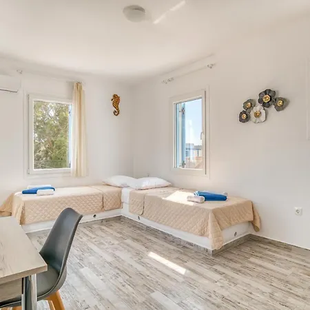 Ippocampos Seaside Serenity - Unwind At Paros Poolside Retreats Apartment